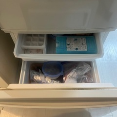 【譲ります】冷蔵庫（15年程度使用）の画像