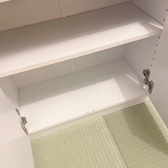 収納棚の画像