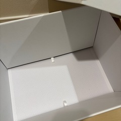 白　収納ボックス　折り畳み可　ボックスの画像