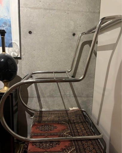 カンティレバーチェアー骨組み