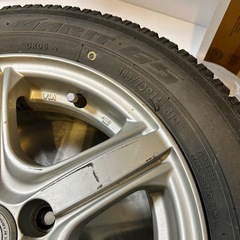 スタッドレスタイヤ・ホイール4本セット 165/70R14 81Qの画像