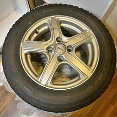 スタッドレスタイヤ・ホイール4本セット 165/70R14 81Qの画像