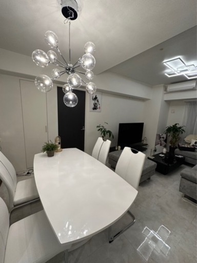 ダイニングテーブル