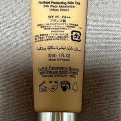 GIVENCHY ファンデーションの画像
