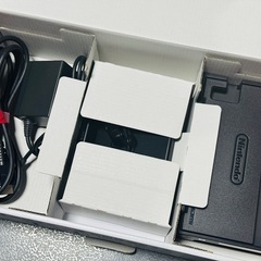 任天堂Switch REDの画像