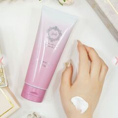 値下げ　Rady　フレグランスボディクリームの画像
