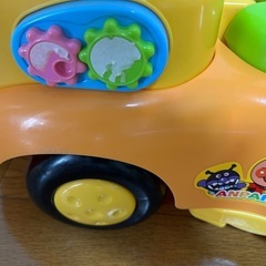 アンパンマンよくばりビジーカーとアンパンマンおしゃべりDX人形の画像