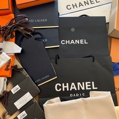 エルメス シャネル ルイヴィトン 紙袋などの画像
