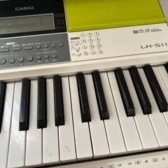 CASIO 光るキーボード LK-511 鍵盤楽器 電子ピアノの画像