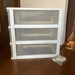 【受渡確定】3段押入れ収納ケース　キャスター付　3段　※取りに来て頂ける方の画像