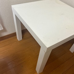 イケヤテーブルの画像