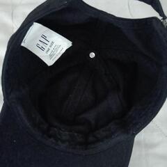 GAP 黒キャップの画像