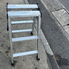 3尺（3段）アルミ脚立　作業用の画像