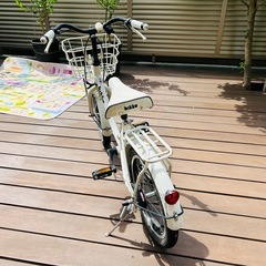 <近隣配送相談> ブリジストン ビッケ　16インチホワイト子供自転車の画像