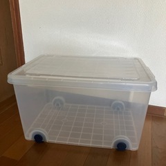 【無料】収納ケース　取手・キャスター付　※取りに来て頂ける方の画像
