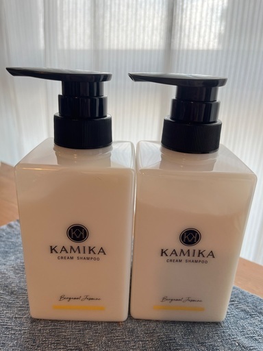 【未使用品】オールインワンクリームシャンプーKAMIKA（２本）