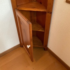 はなさんに決まりました。アンティーク　コーナー収納の画像