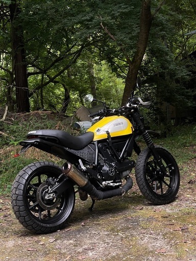 お盆値下げ！令和3年DUCATI スクランブラーsixty2 400カスタム多数 ETC