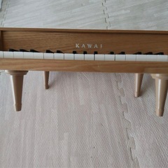 カワイ　ミニピアノ楽譜本付きの画像