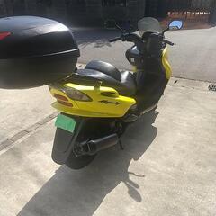 実動  マジェスティ125 FI(イエロー) リアボックス付き     約19000kmの画像
