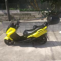 実動  マジェスティ125 FI(イエロー) リアボックス付き     約19000kmの画像