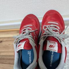 ニューバランス574クラシック27cm赤色レッドの画像