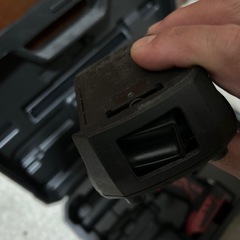 【取引中問い合わせ中止】コードレスブラシレスインパクトレンチ　ケース付きの画像