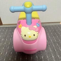 子供の乗り物の画像
