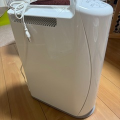 除湿機、加湿器お譲りします。の画像