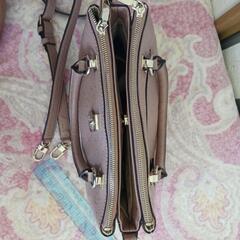 美品💖GUESS2wayバッグの画像