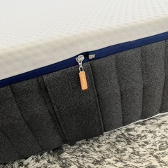 【定価19万円】エマスリープ　キングサイズ　マットレスの画像
