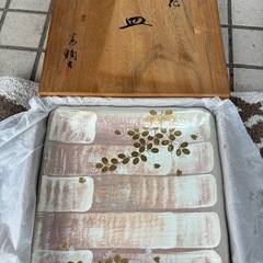飾り盛り付け皿の画像