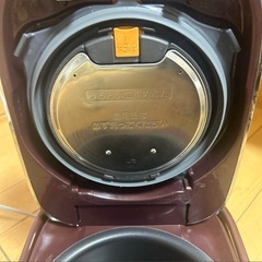 象印 NP-YT10 炊飯器 ワインレッド　2016年製　の画像