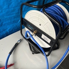 エアーホースドラム式。使用は2回
の画像