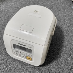 パナソニック 3合 炊飯器 マイコン式 ホワイト SR-ML051-Wの画像