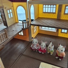 【総額約20,000円分】シルバニアファミリー 赤い屋根の大きなお家セットの画像