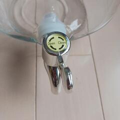美品！ふた付瓶(コック付)の画像