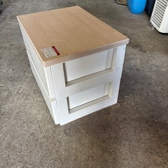 ２段衣装ケースの画像