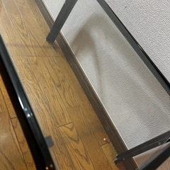 ガラステーブルの画像