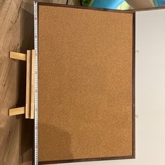 コルクボードとスタンドの画像