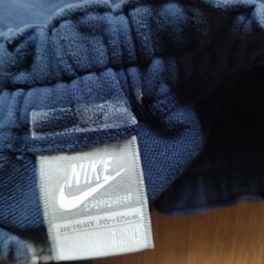 NIKE/ナイキ☆ネイビー✕グレーラインハーフパンツ[サイズ120]の画像