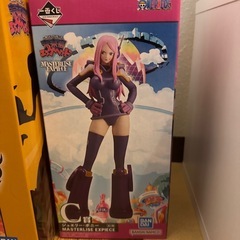 ワンピースフィギュア一個1000円の画像