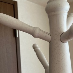 木製ハンガーラックの画像