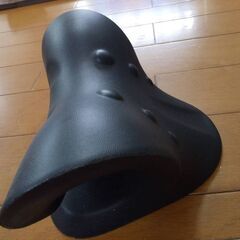 首ストレッチ枕　（ストレートネック、首こり、肩こり、セルフ整体）の画像