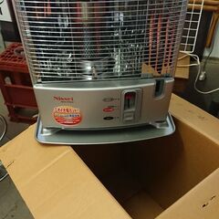 石油ストーブ新品未使用、災害時に対応、引取限定、配達相談の画像