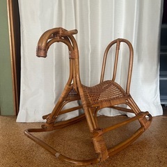 ラタン　ロッキングホースの画像