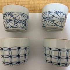 【うちる別注】そばちょこ　菊紋(2つ)、七宝(2つ)磁器　染付　有田焼　伊万里焼の画像