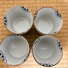 【うちる別注】そばちょこ　菊紋(2つ)、七宝(2つ)磁器　染付　有田焼　伊万里焼の画像