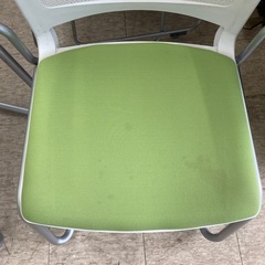 【ジモティー割引で最大15％OFF⭐️】  アイリスチトセ チェアの画像