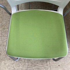 【ジモティー割引で最大15％OFF⭐️】  アイリスチトセ チェアの画像